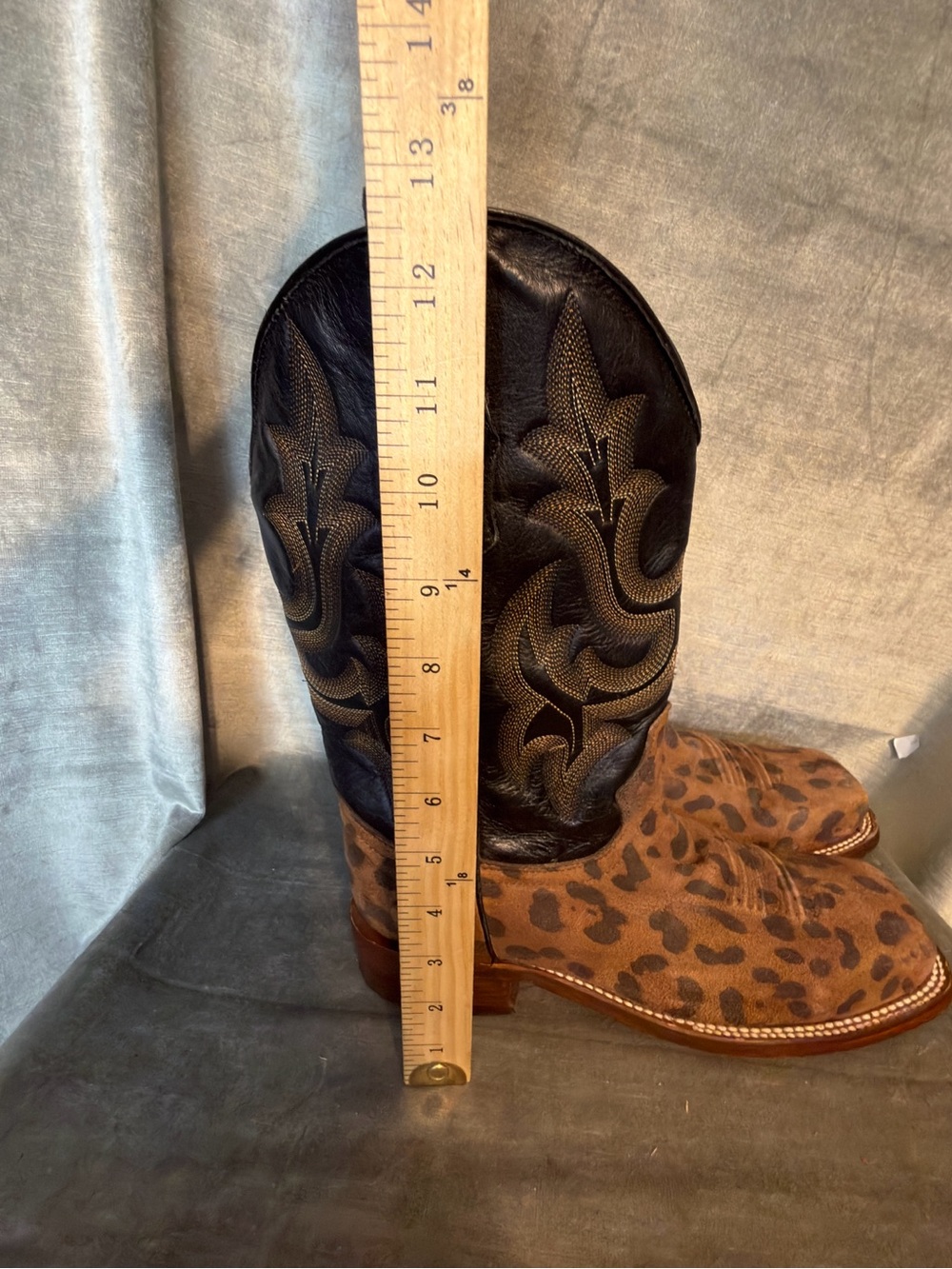 Corral Women's Leopard Print Black/Camel Square Toe Western Boots. Size 9 - Picture 5 of 11